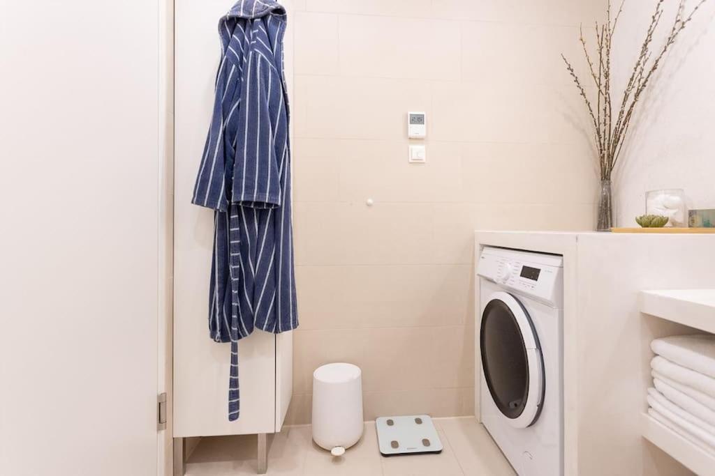 Dream Apartment - Central And Quiet With Ac And Free Parking Garage Viena Exterior foto