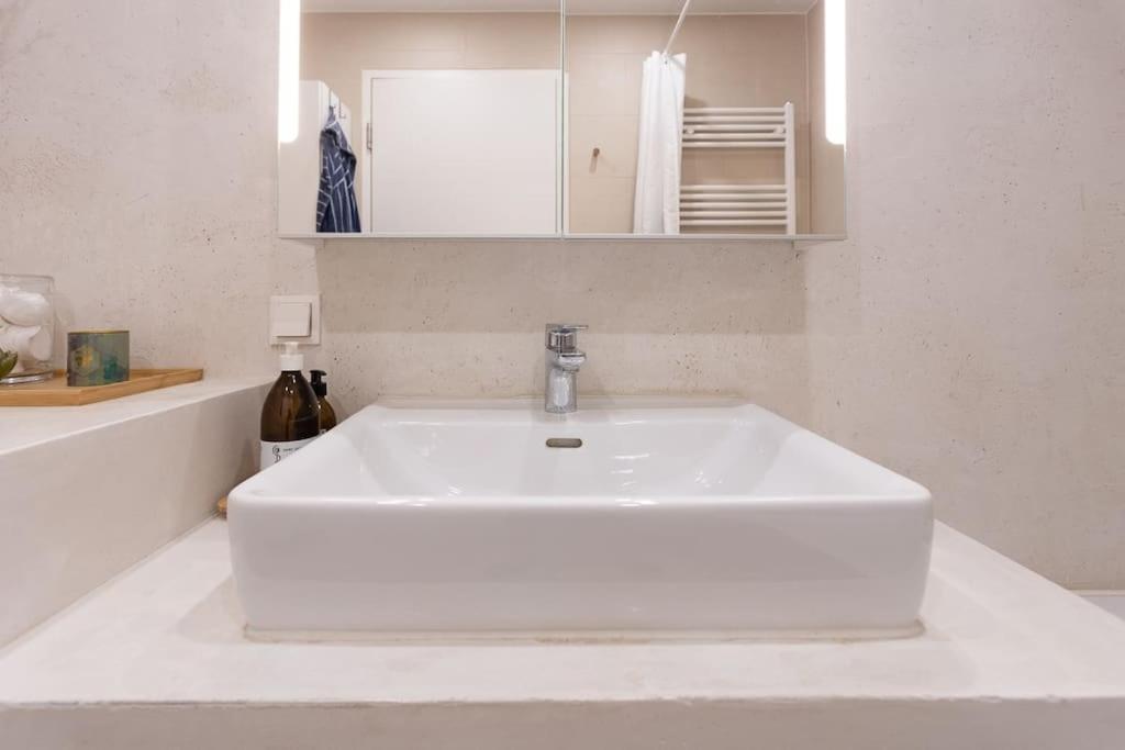 Dream Apartment - Central And Quiet With Ac And Free Parking Garage Viena Exterior foto