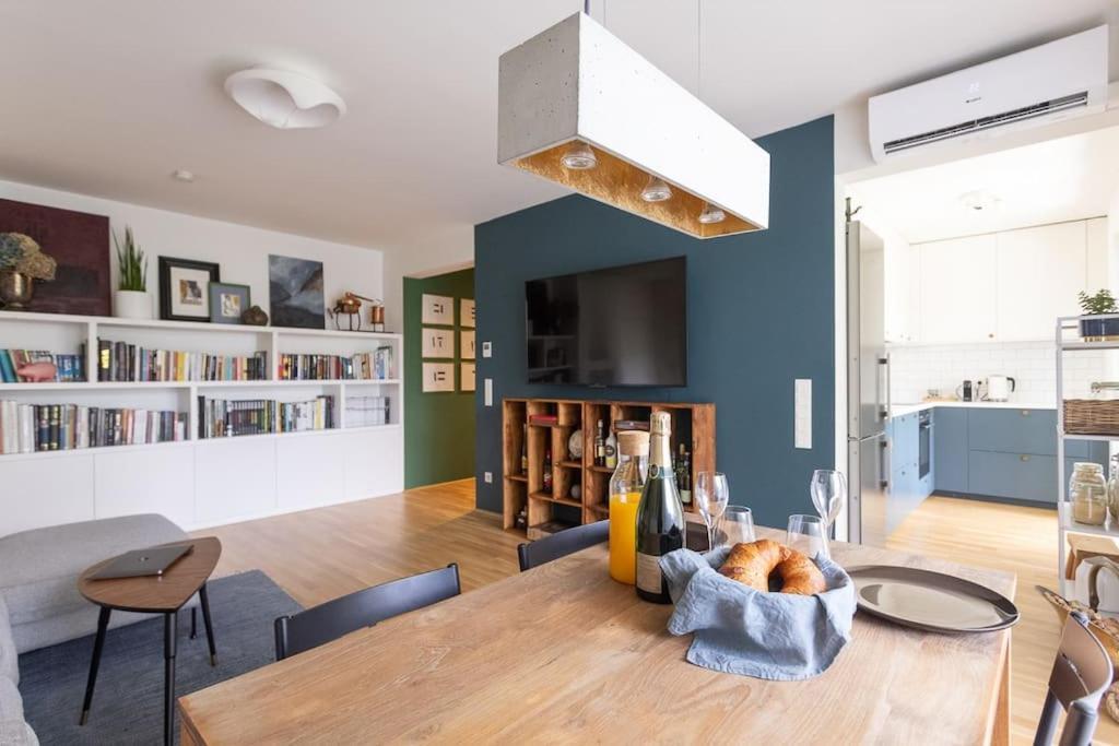Dream Apartment - Central And Quiet With Ac And Free Parking Garage Viena Exterior foto