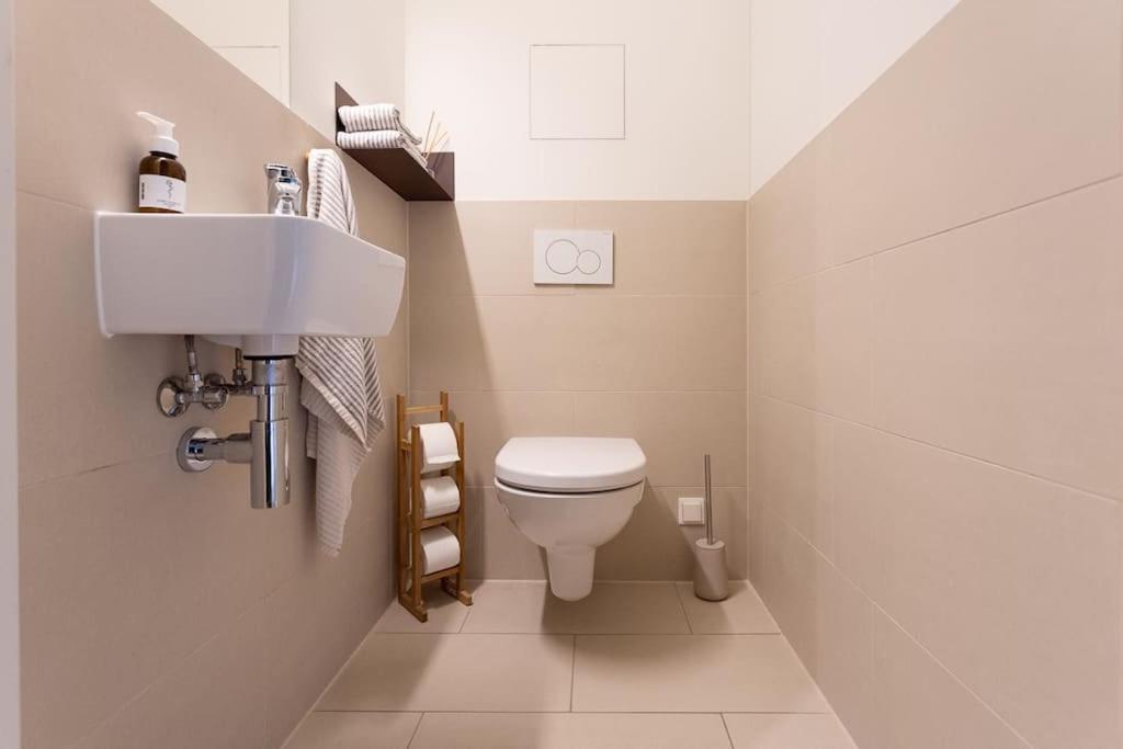 Dream Apartment - Central And Quiet With Ac And Free Parking Garage Viena Exterior foto